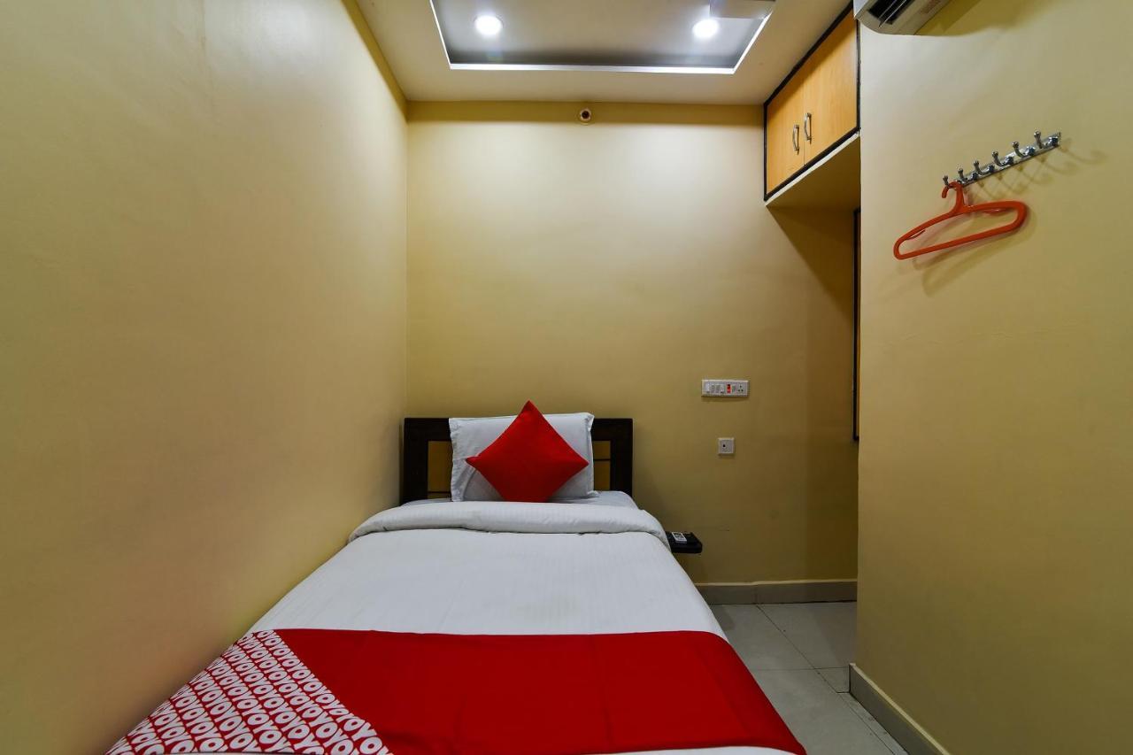 Ramesh Residency Hotel Anantapur Luaran gambar