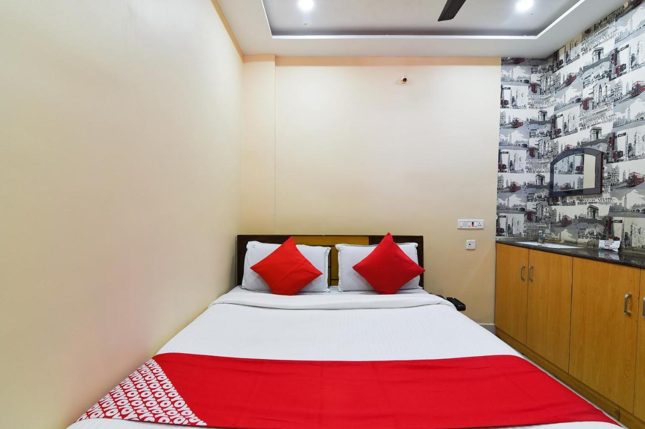 Ramesh Residency Hotel Anantapur Luaran gambar